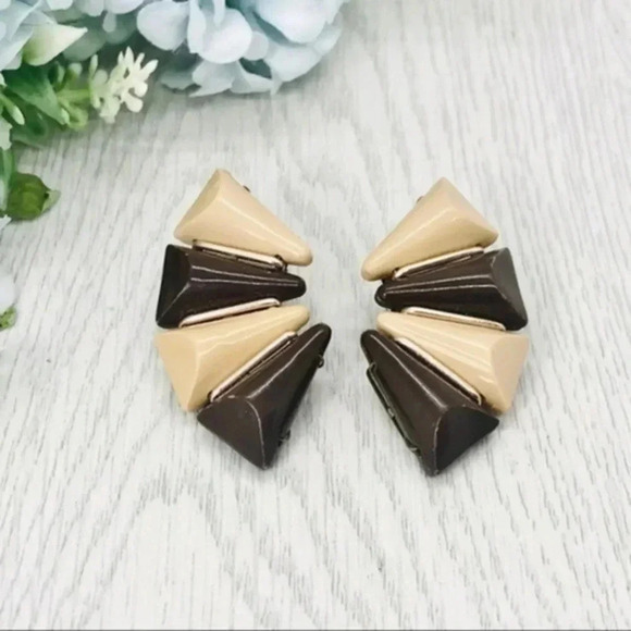 Vintage Plastic Brown Celluloid German Ear Climber Earrings. - Picture 4 of 6